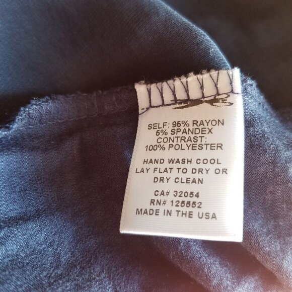 Anthropologie Dolan Brookvale Modest Simple Long Sleeve Tee Shirt Top Size Small - Picture 7 of 8